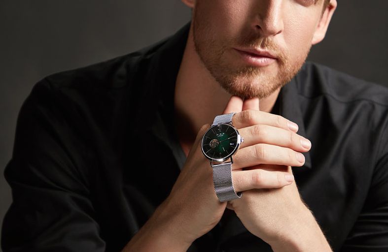 时尚 手表-手表时尚品牌排行榜(图13) 手表时尚品牌排行榜_手表时尚款和运动款有什么区别_时尚 手表