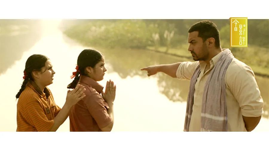 印度电影《时尚》-印度时尚时装周模特秀(图4) 印度时尚时装周模特秀_印度电影《时尚》_印度时装拍摄