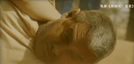 印度电影《时尚》-印度时尚时装周模特秀(图6) 印度电影《时尚》_印度时装拍摄_印度时尚时装周模特秀