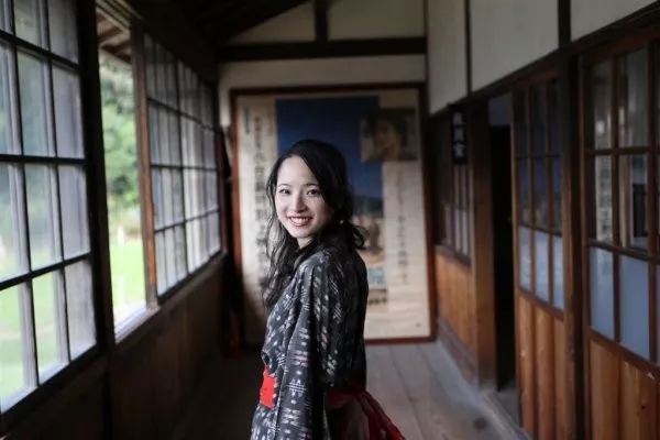 时尚魔女冬图片-魔女时装(图52) 魔女服装素材_魔女时装_时尚魔女冬图片