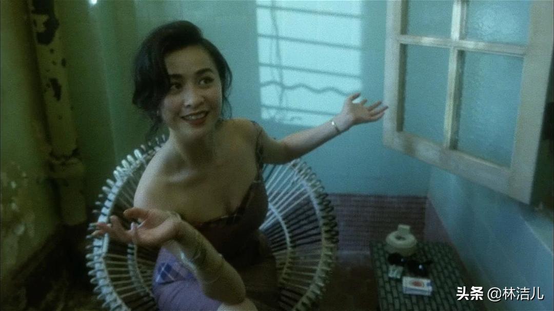 口红时尚图片_口红款式图_口红时尚图片大全