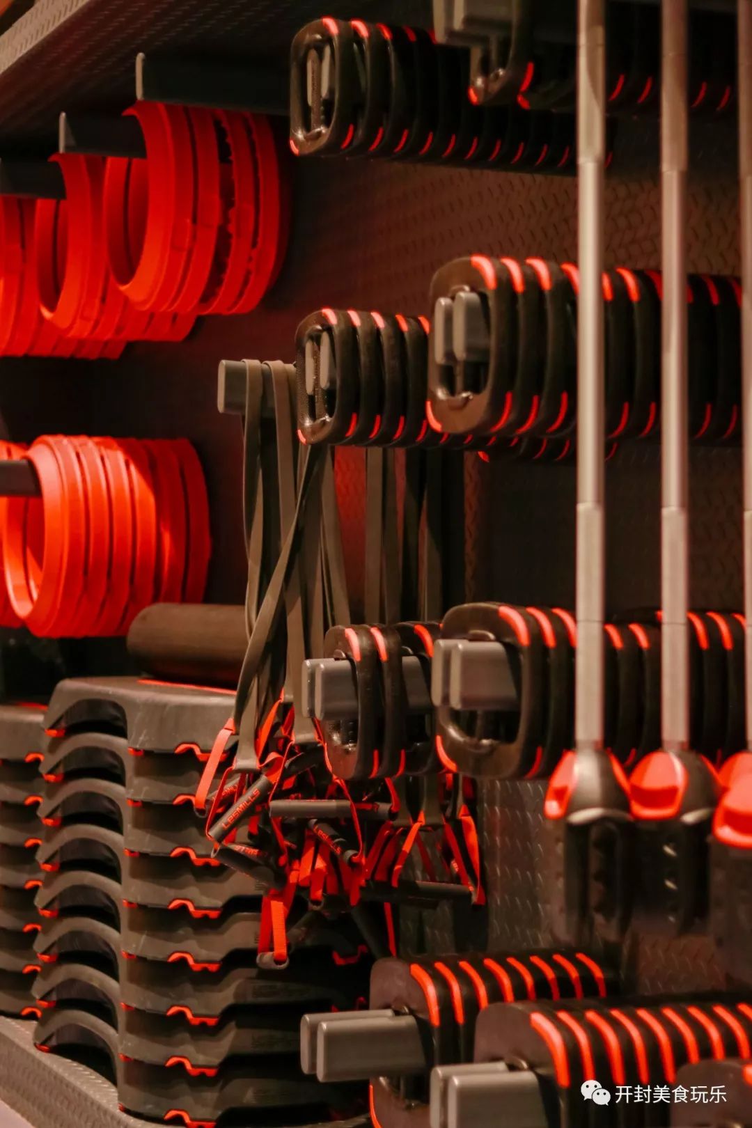 高端时尚的健身房名字-时尚有创意的健身房名字大全(图22) 时尚有创意的健身房名字大全_高端时尚的健身房名字_健身房高大上名字