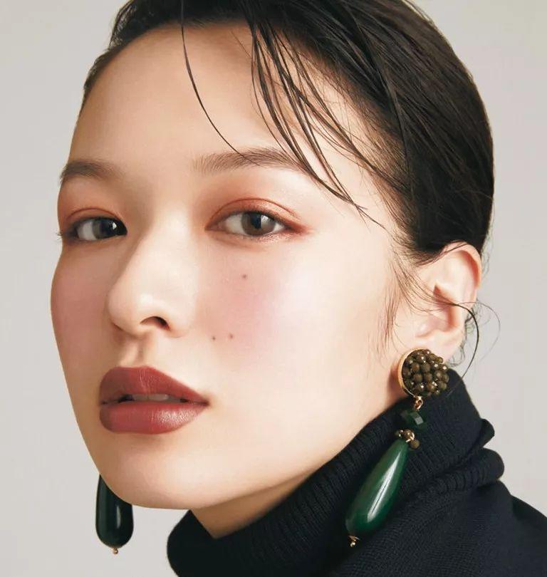 口红时尚图片_口红时尚图片高清_口红时尚图片素材