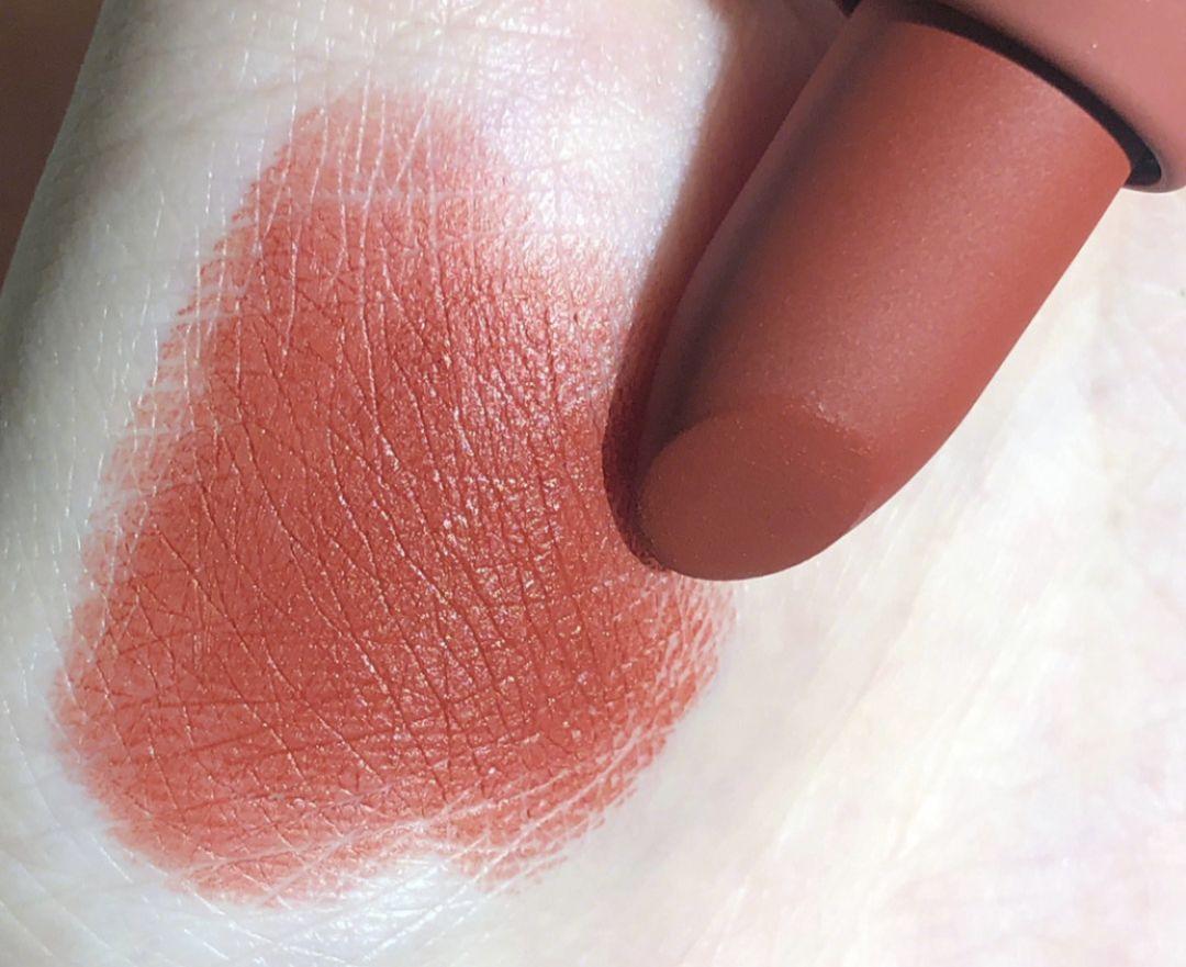 口红时尚图片高清_口红时尚图片_口红时尚图片素材