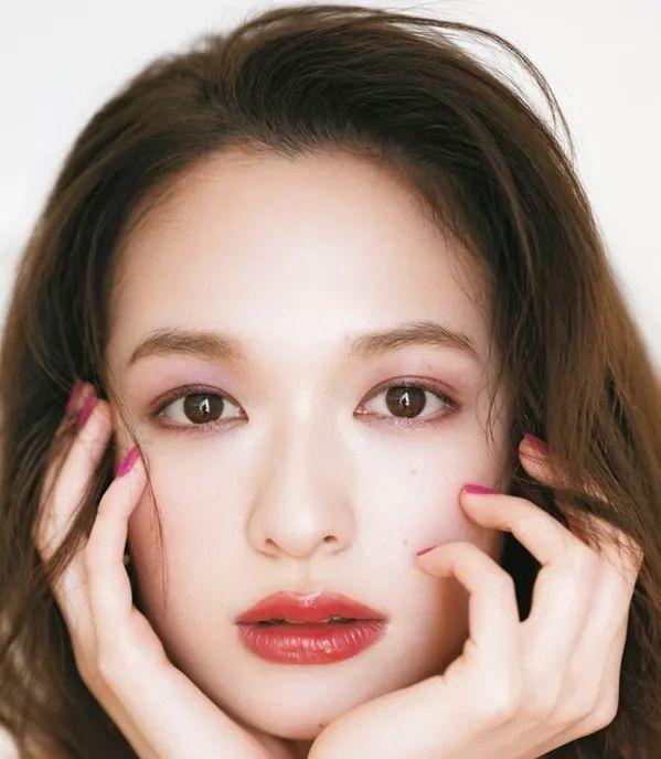 口红时尚图片素材_口红时尚图片高清_口红时尚图片