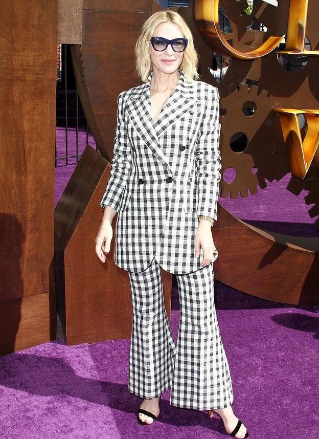 时尚年代盘点_时尚年代女装官网_70年代的时尚