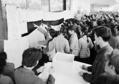 时尚年代盘点_时尚年代品牌_70年代的时尚