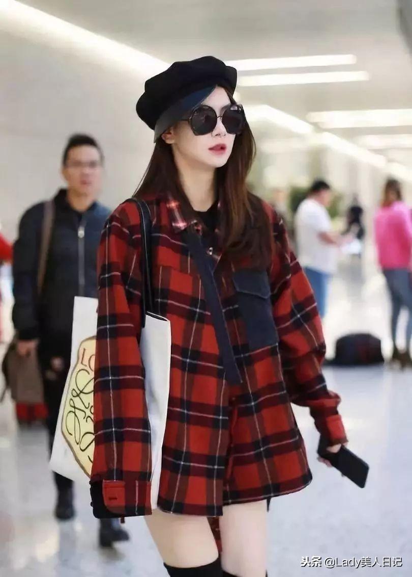 冬天时尚帽子-冬天帽子街拍(图10) 时尚帽子教程全部视频冬季_冬天时尚帽子_冬天帽子街拍