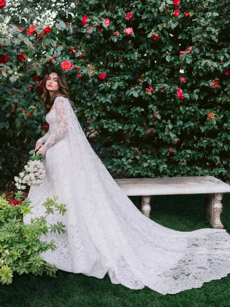 2024时尚晚礼服-2020晚礼服系列(图23) 2020晚礼服系列_2022礼服_2024时尚晚礼服