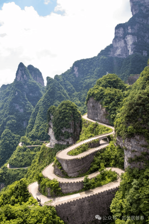 黄石寨怎么样_黄石寨旅游攻略_黄石寨旅游线路