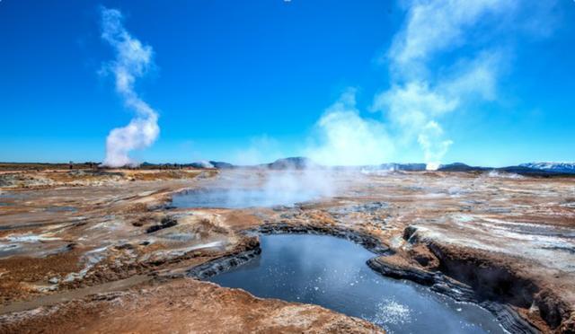 攻略冰岛寻找旅游北极光的地方_冰岛的北极光有什么特点_寻找北极光｜冰岛旅游攻略