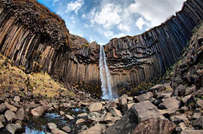 寻找北极光｜冰岛旅游攻略_冰岛的北极光有什么特点_攻略冰岛寻找旅游北极光的地方