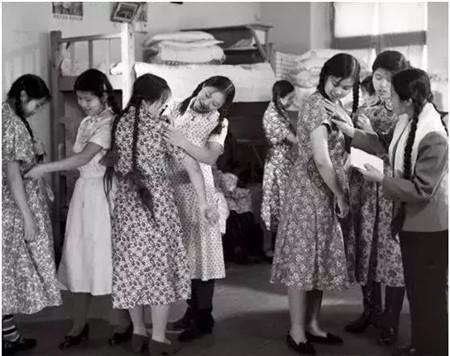 触手衣服怎么获得_潮流时装设计少男服饰造型_潮流服饰时尚触手可及