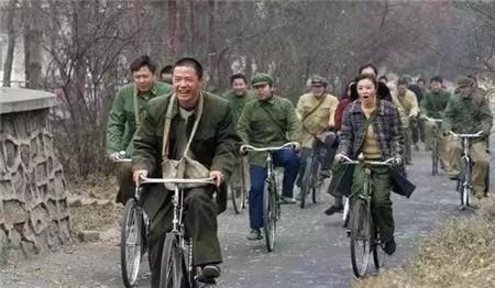 触手衣服怎么获得_潮流时装设计少男服饰造型_潮流服饰时尚触手可及