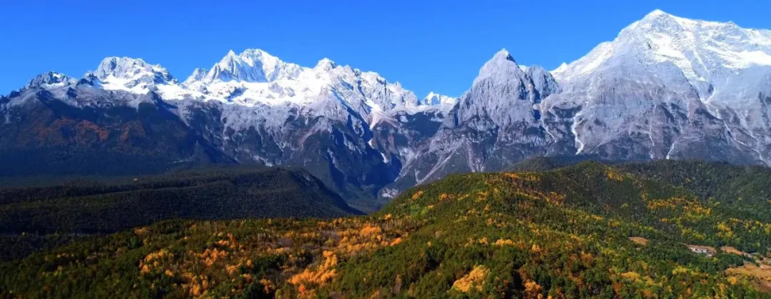 玉龙雪山了旅游攻略_玉龙雪山山路_玉龙雪山雪山