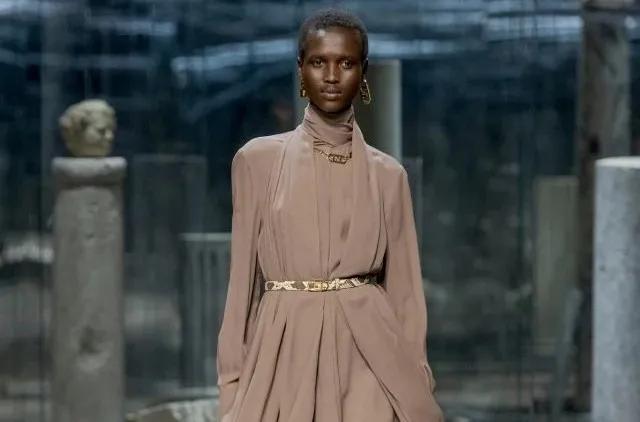 时尚编辑主管_时尚编辑主编_时尚主编工作内容