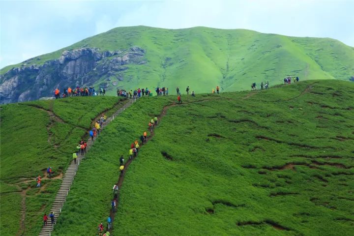 龙虎山适合旅游月份_龙虎山几月份去最好玩_9月龙虎山旅游攻略