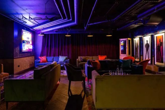 韦恩时尚招聘_韦恩服装定制_韦恩时尚纹绣公司