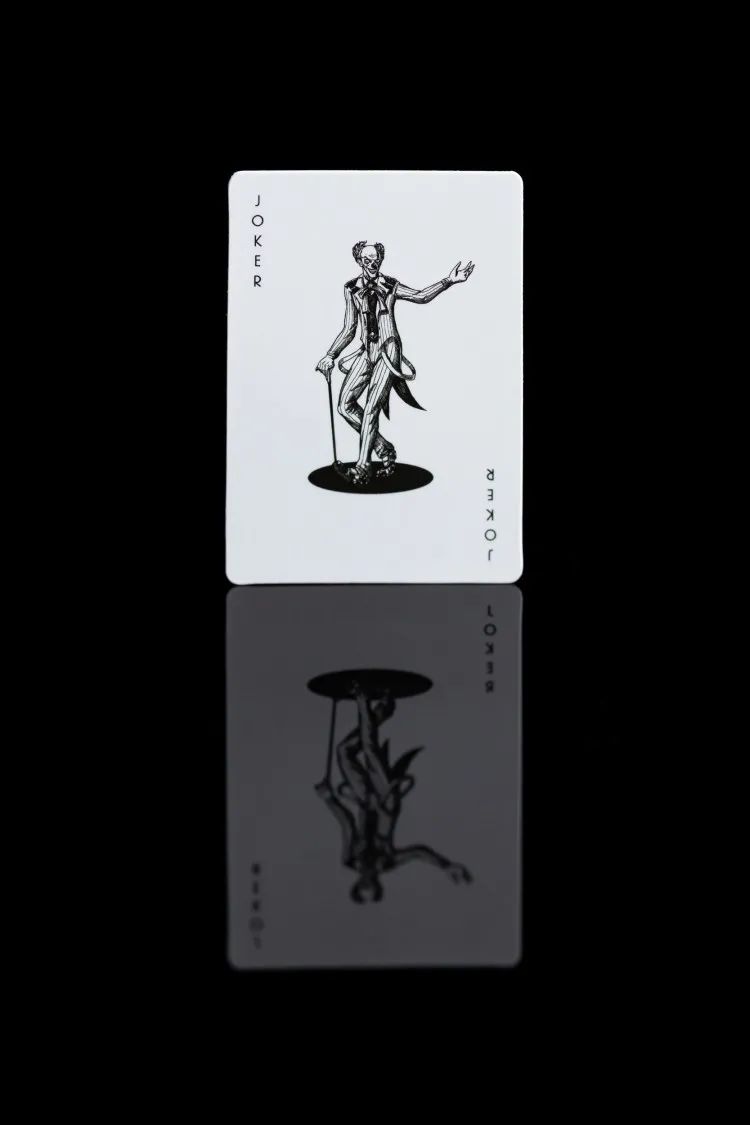 韦恩时尚招聘_韦恩时尚纹绣公司_韦恩服装定制