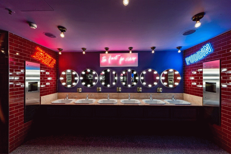 韦恩时尚纹绣公司_韦恩服装定制_韦恩时尚招聘