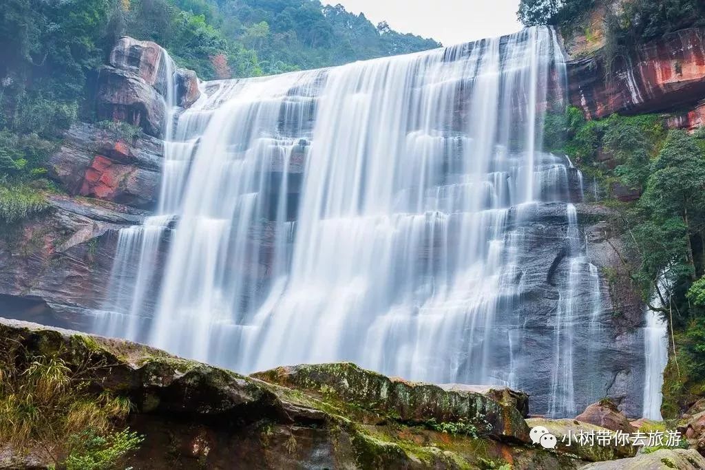重庆天坑地缝旅游攻略_重庆天坑地缝景点视频_重庆天坑景区介绍