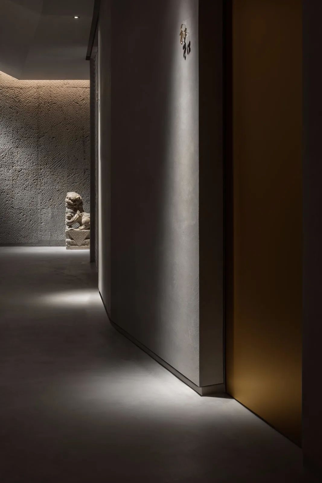 时尚餐饮空间-现代餐饮空间设计案例(图19) 现代餐饮空间设计案例_时尚餐饮设计_时尚餐饮空间