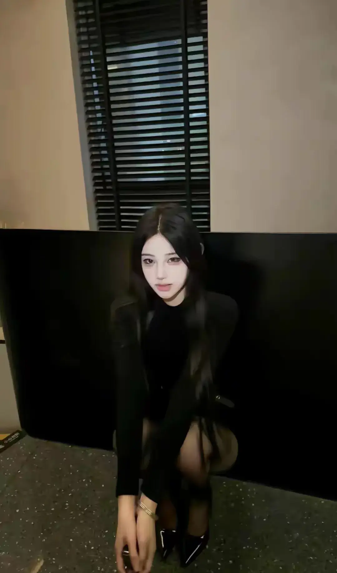 黑高跟时尚丽人-丽人鞋子是牌子吗(图7) 黑高跟时尚丽人_时尚丽人图片_丽人鞋子是牌子吗