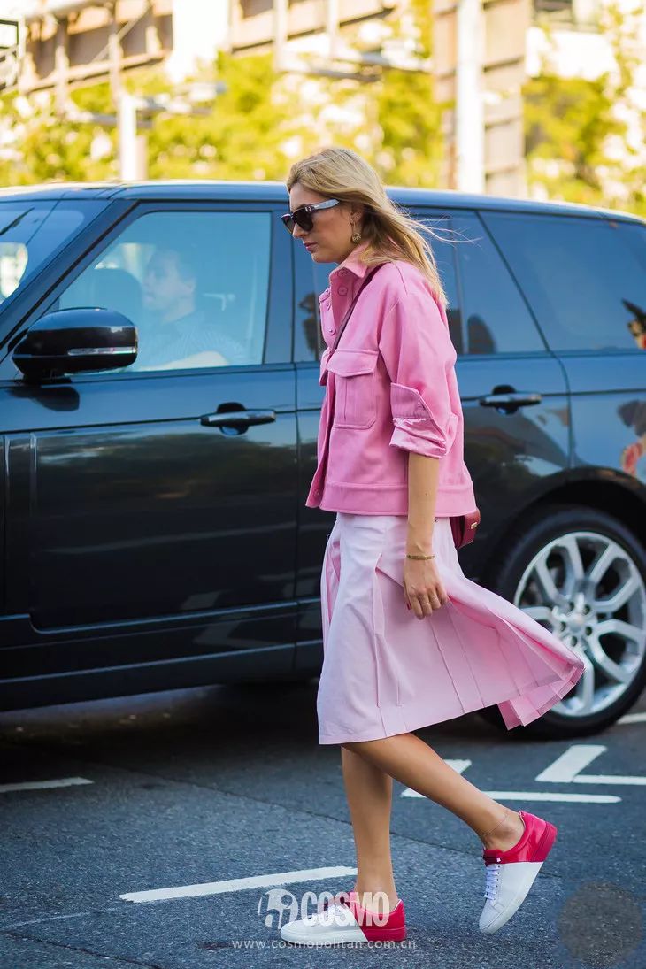 夹克时尚外套搭配_夹克款外套_时尚夹克外套