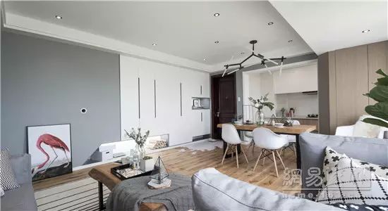 客厅时尚个性挂钟图片-2021年客厅挂钟最新款图片(图20) 客厅时尚挂画图片_2021年客厅挂钟最新款图片_客厅时尚个性挂钟图片