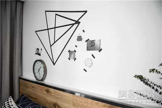 客厅时尚个性挂钟图片-2021年客厅挂钟最新款图片(图30) 2021年客厅挂钟最新款图片_客厅时尚个性挂钟图片_客厅时尚挂画图片