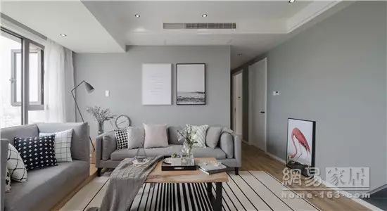 客厅时尚个性挂钟图片-2021年客厅挂钟最新款图片(图6) 客厅时尚挂画图片_客厅时尚个性挂钟图片_2021年客厅挂钟最新款图片