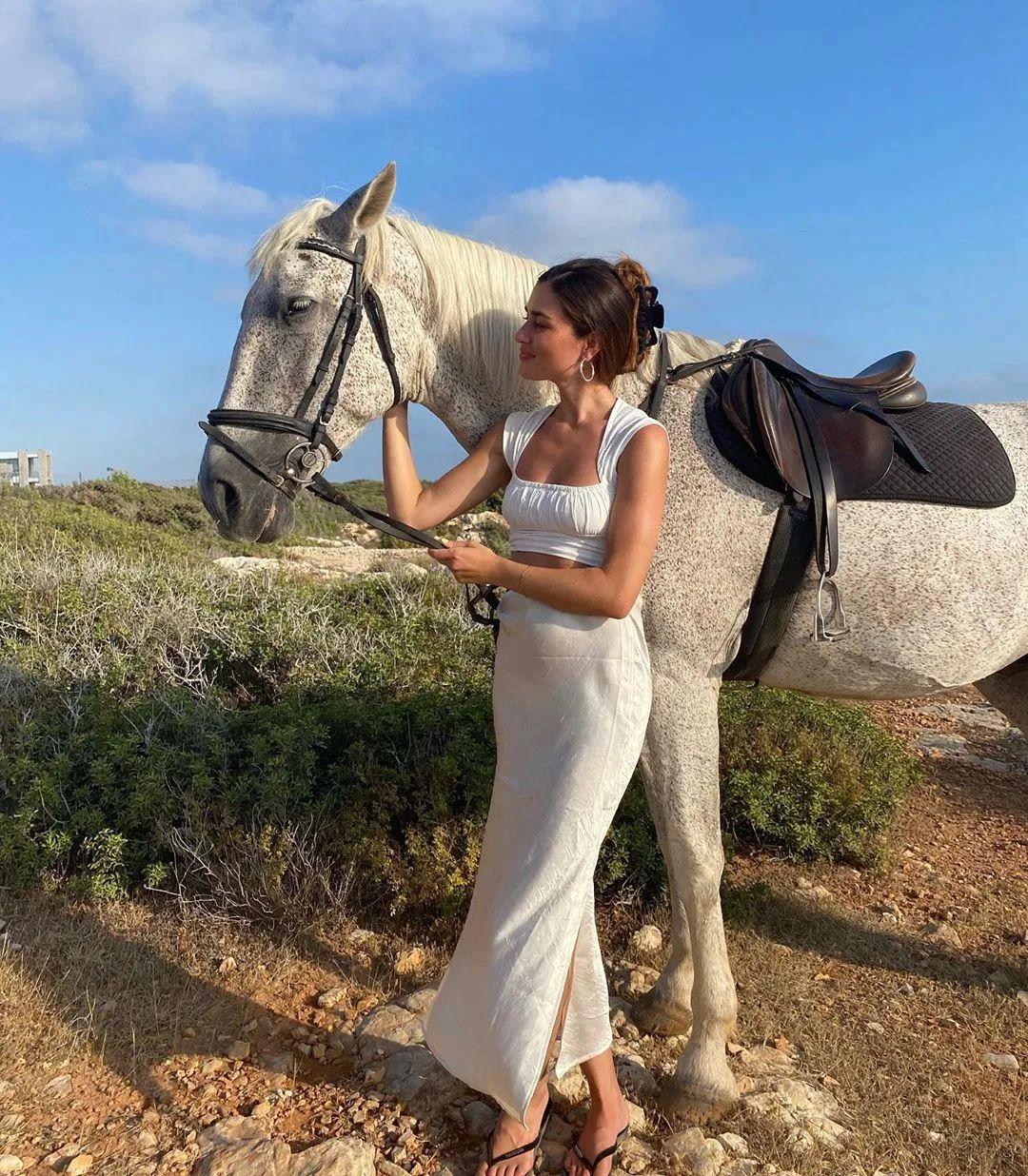 时尚博主大洪洪个人资料_ins时尚博主_时尚博主三木妈妈的秋冬搭配