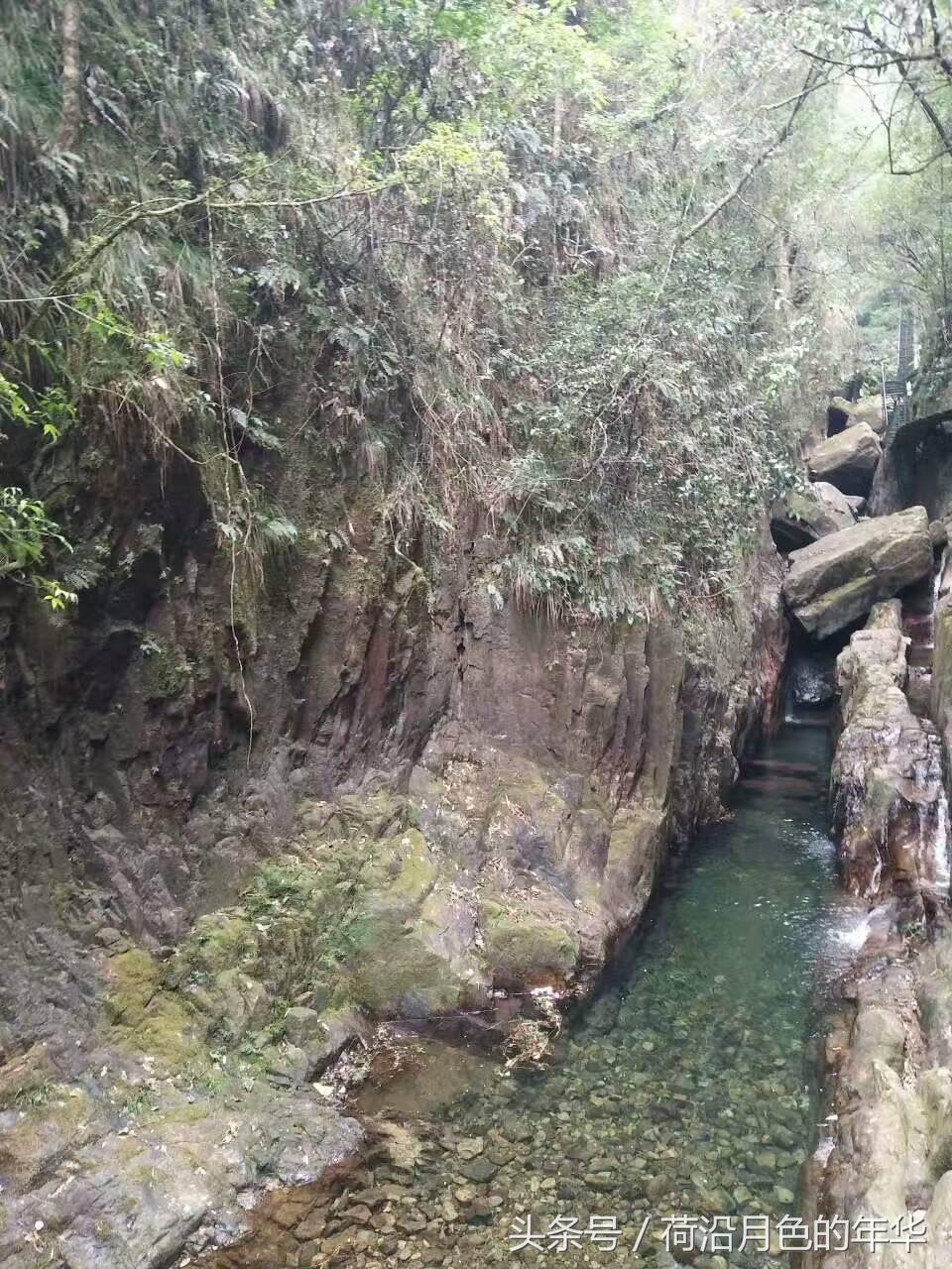 乐峰赤壁景区旅游攻略_赤壁有没有游乐园_乐峰赤壁温泉度假村