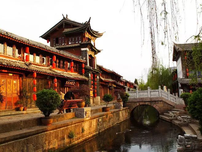 腾冲大理哪个好玩_昆明大理腾冲旅游攻略_大理腾冲自驾游怎么安排路线