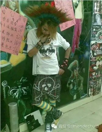 时尚经典的家族群名字_有创意的家族群名称文艺_家族群洋气的名字