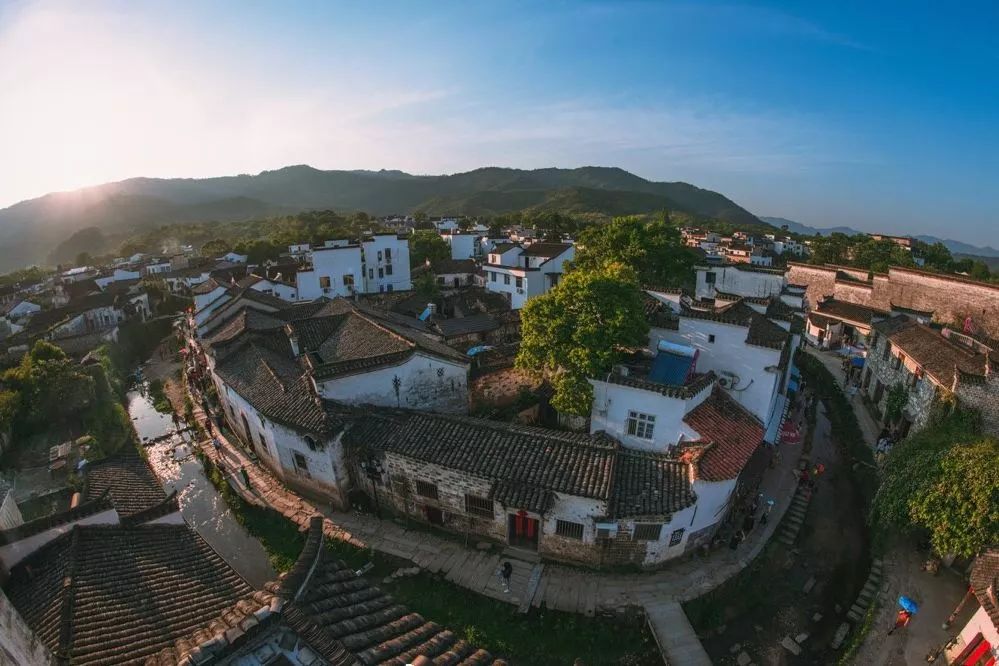 攻略浙江旅游天目山路线_浙江天目山属于什么山脉_浙江天目山旅游攻略