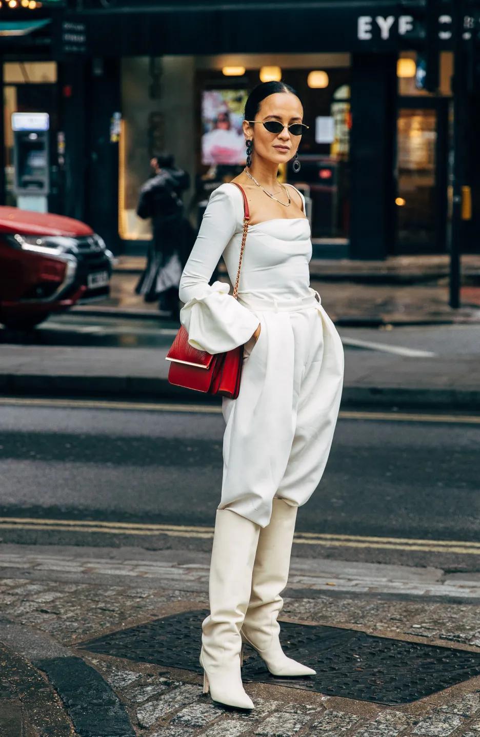 靴子穿搭男_时尚男靴子_靴子男潮牌