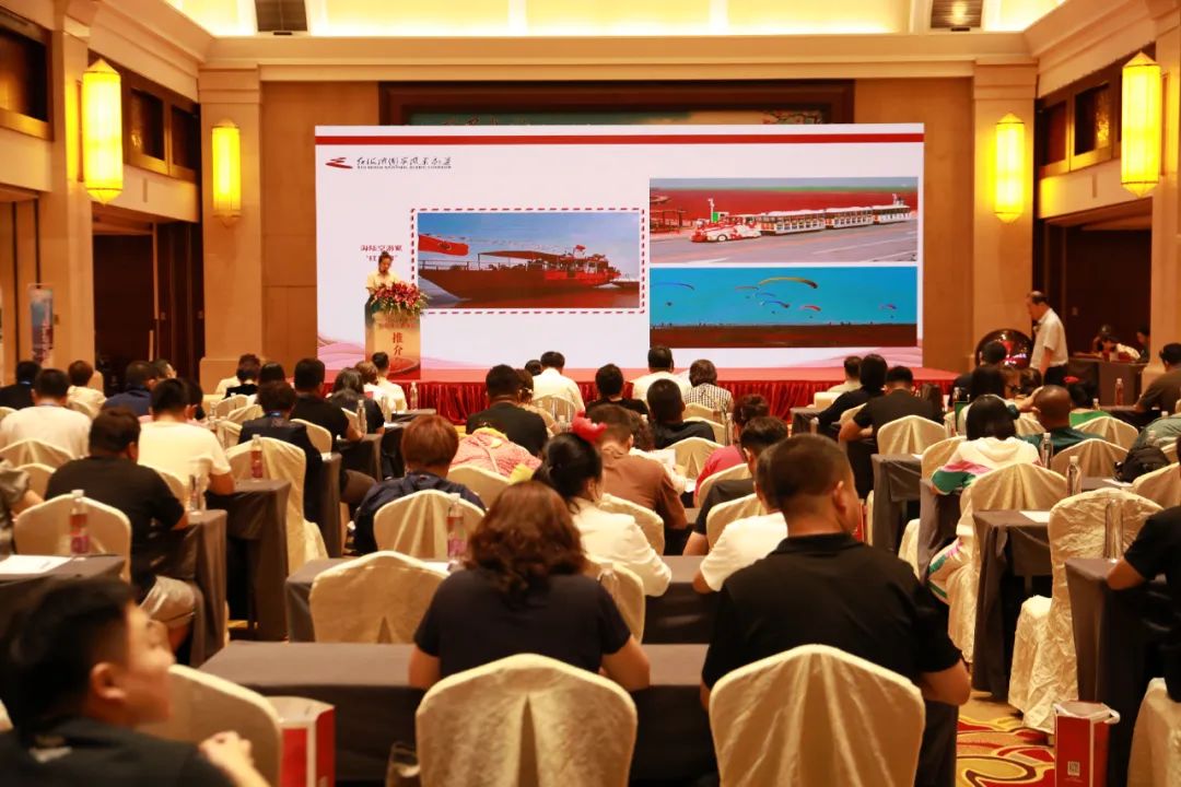 盘锦红海滩最美的地段_盘锦红海滩旅游攻略_盘锦旅游景点红海滩