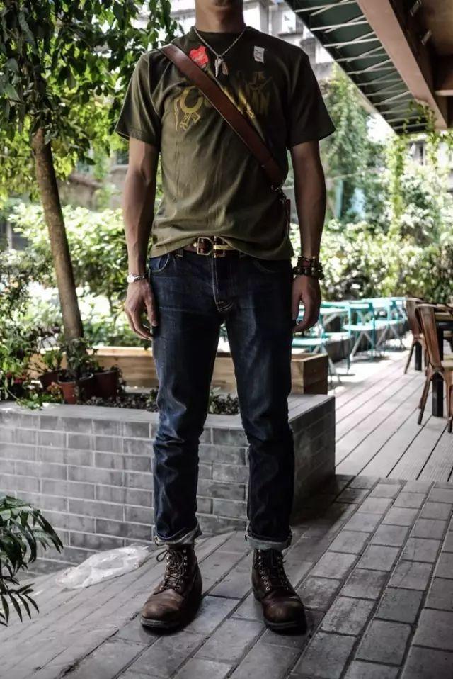 靴子的搭配穿法男_靴子男士_时尚男靴子