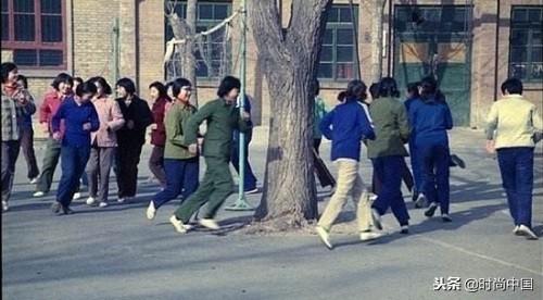 复古潮流时尚女装品牌_复古潮流_复古时尚潮流