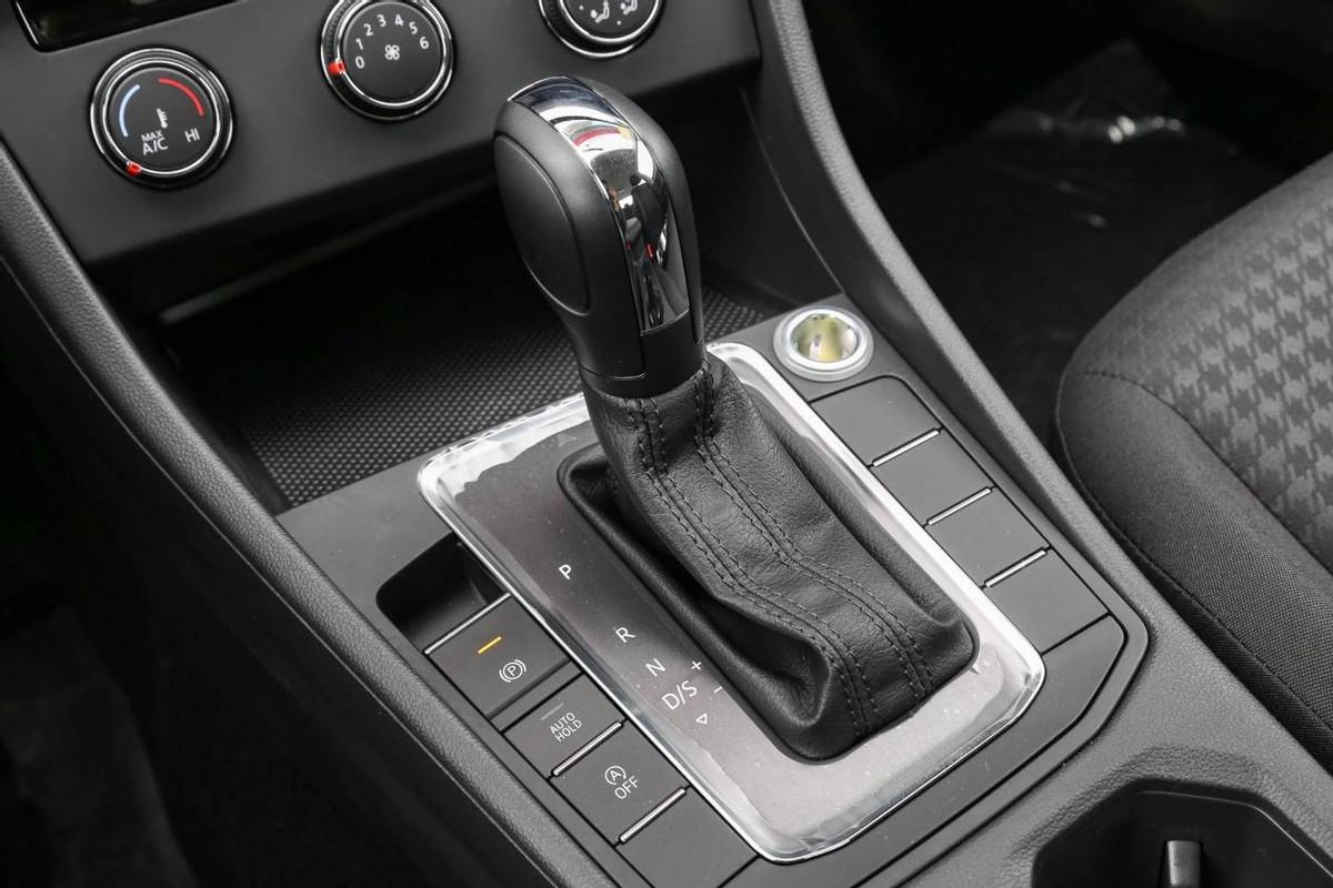 21款宝来自动时尚功能_宝来16自动时尚口碑_宝来自动时尚型图片