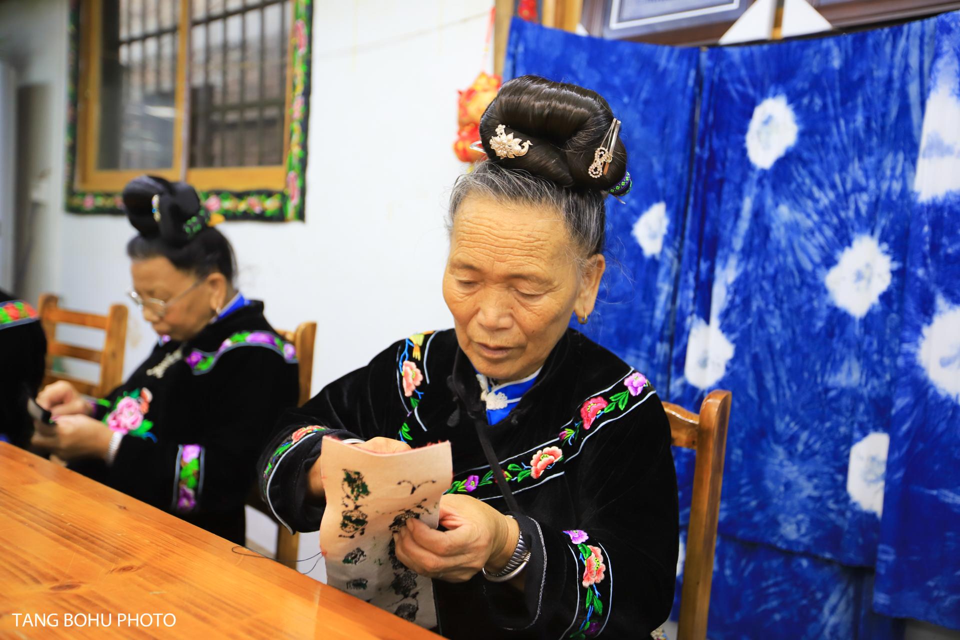 攻略凯里旅游苗寨的路线_贵州凯里苗寨旅游攻略_凯里千户苗寨旅游攻略