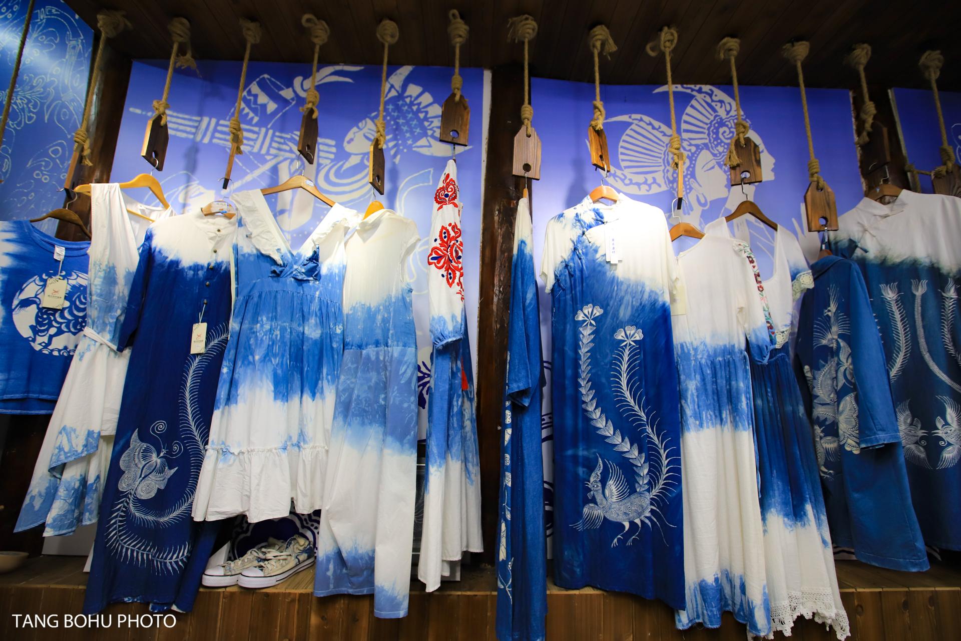 攻略凯里旅游苗寨的路线_贵州凯里苗寨旅游攻略_凯里千户苗寨旅游攻略