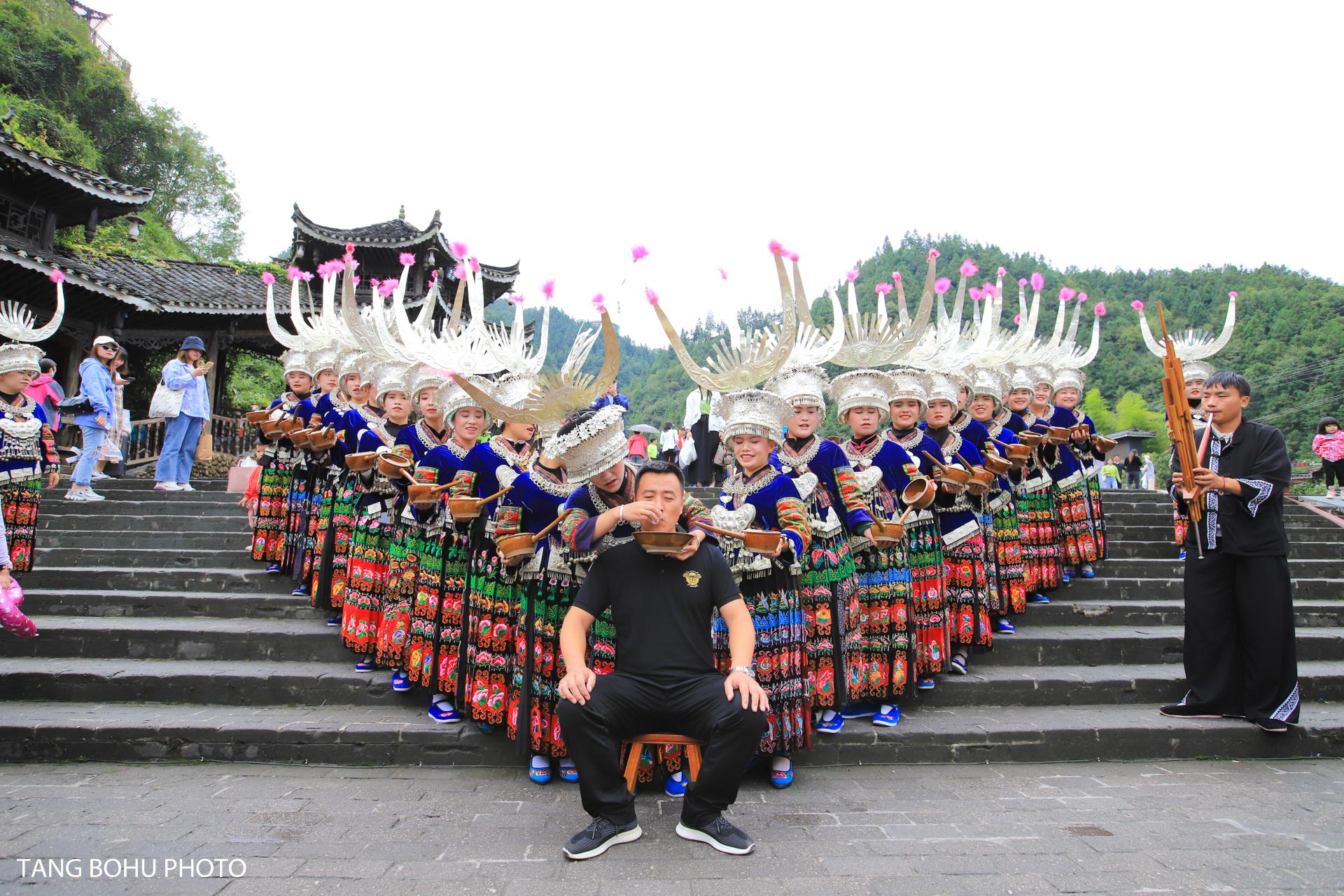 贵州凯里苗寨旅游攻略_凯里千户苗寨旅游攻略_攻略凯里旅游苗寨的路线