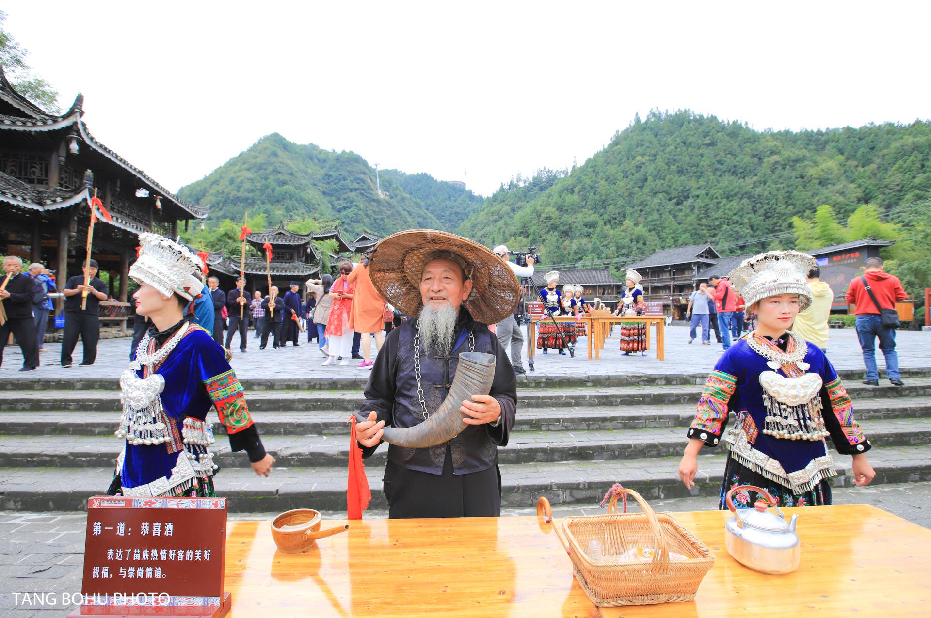 凯里千户苗寨旅游攻略_攻略凯里旅游苗寨的路线_贵州凯里苗寨旅游攻略