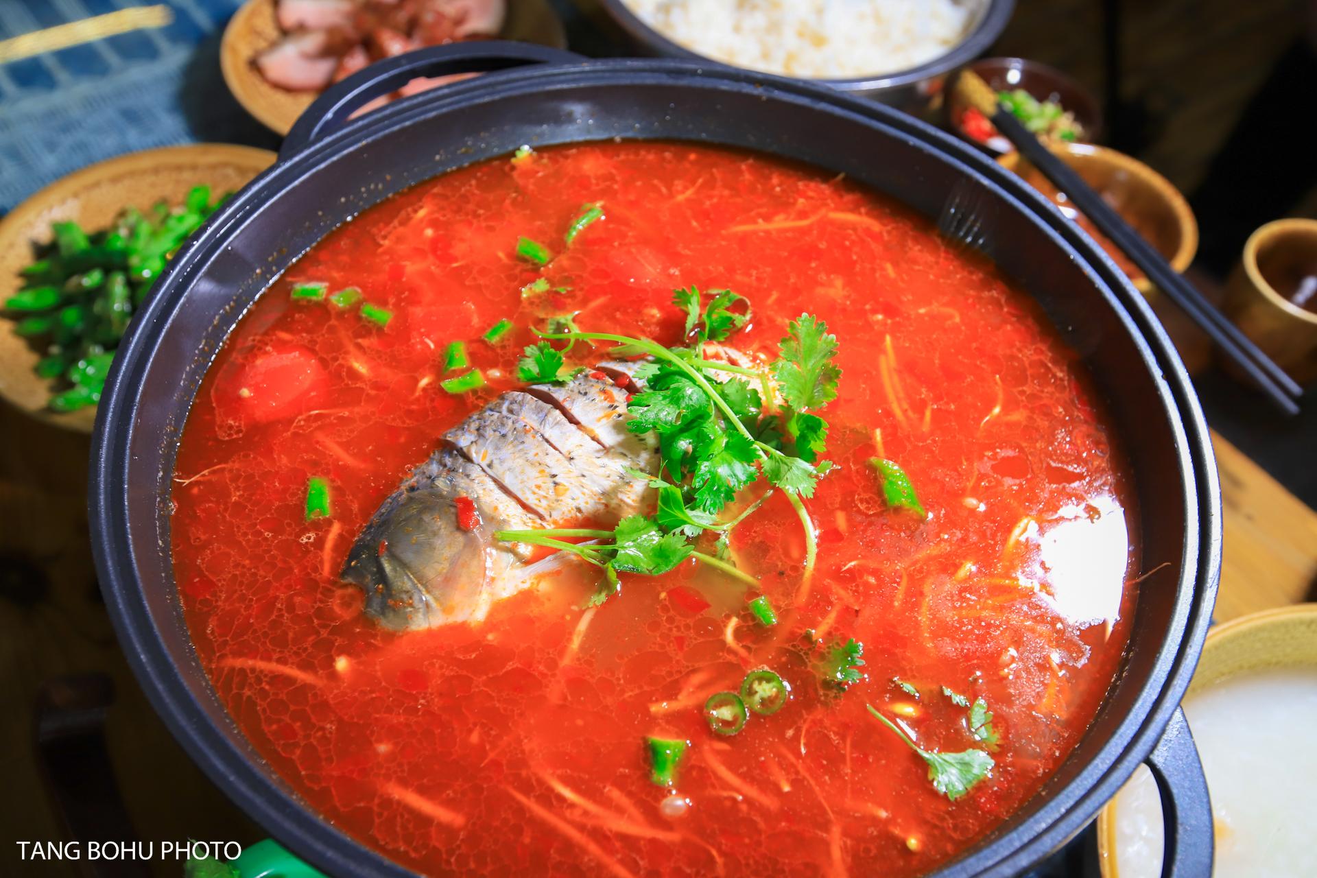 贵州凯里苗寨旅游攻略_攻略凯里旅游苗寨的路线_凯里千户苗寨旅游攻略