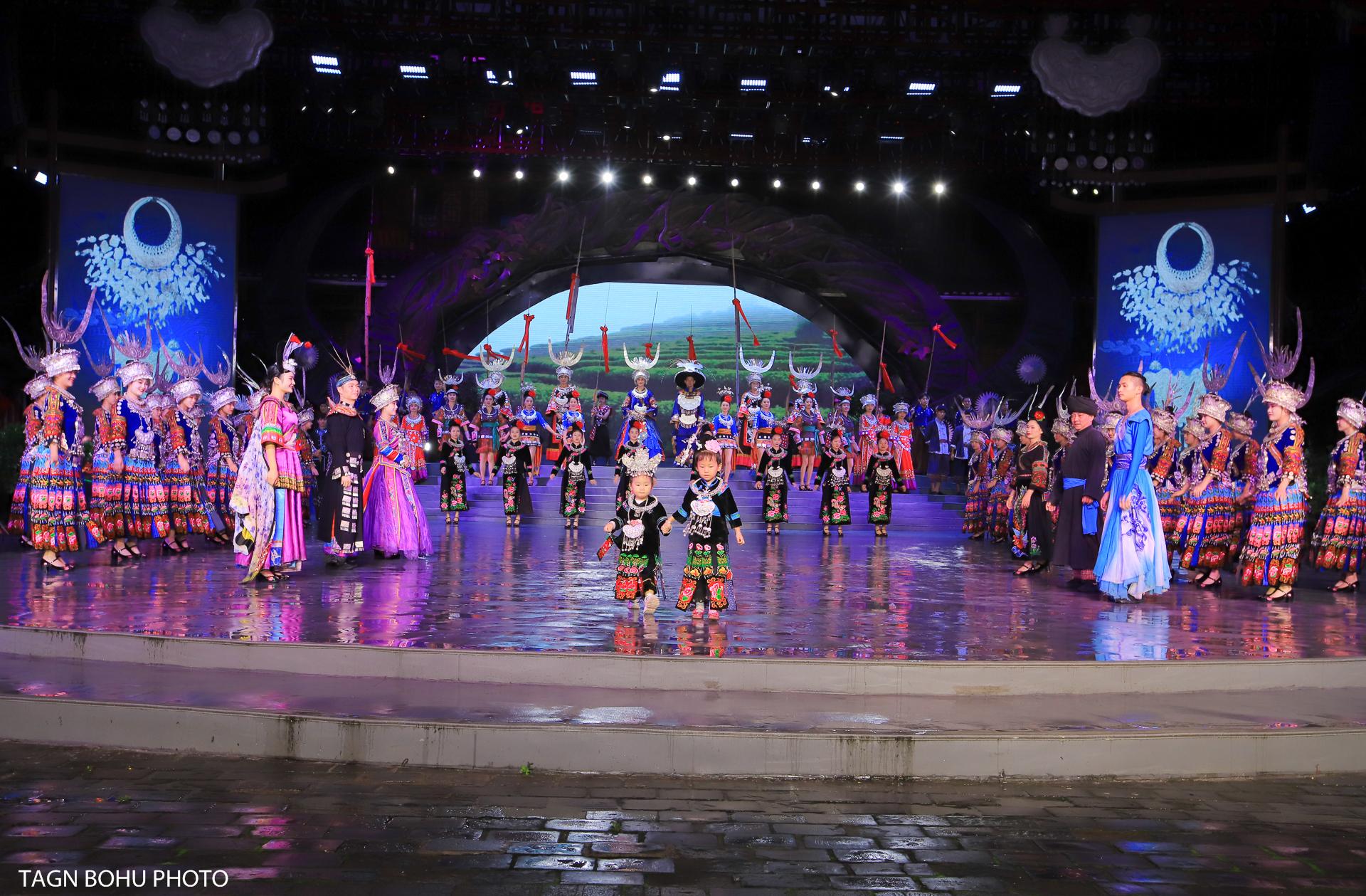 攻略凯里旅游苗寨的路线_凯里千户苗寨旅游攻略_贵州凯里苗寨旅游攻略