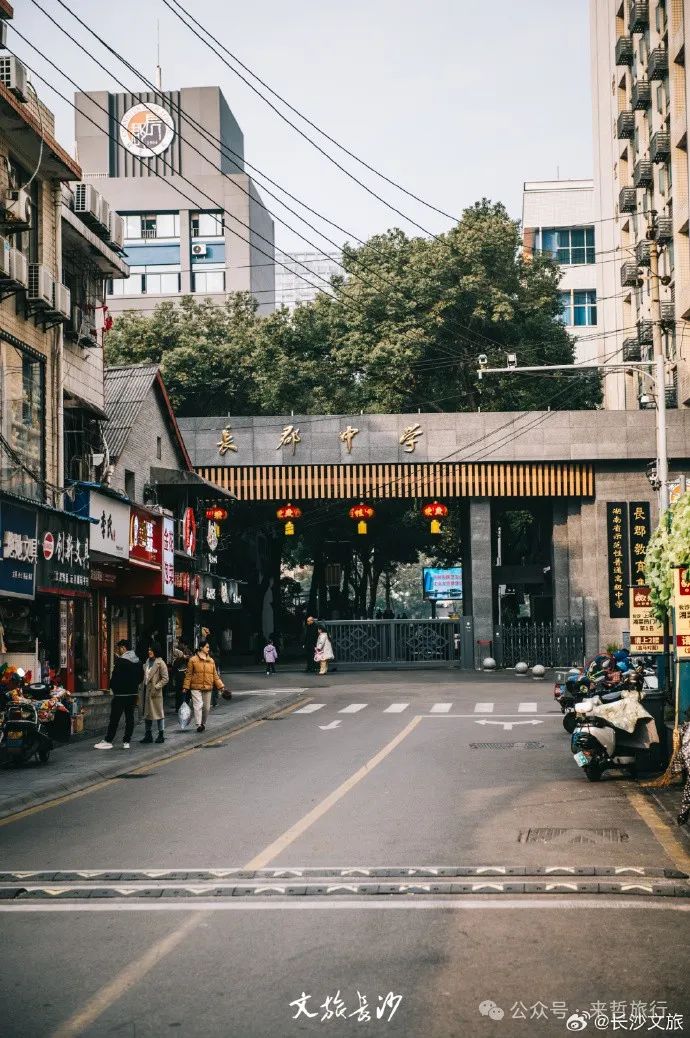 长沙凤凰旅游_长沙至凤凰旅游攻略_凤凰长沙