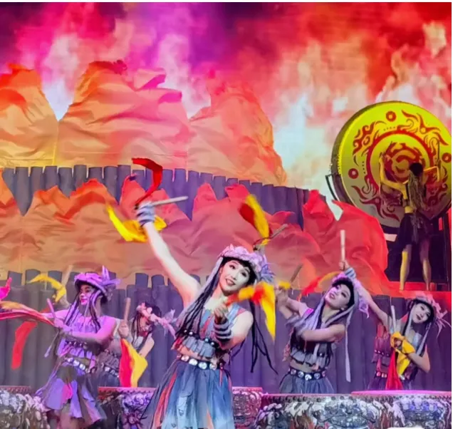 长沙至凤凰旅游攻略_长沙旅游攻略景点必去凤凰古城_长沙凤凰古城旅游攻略