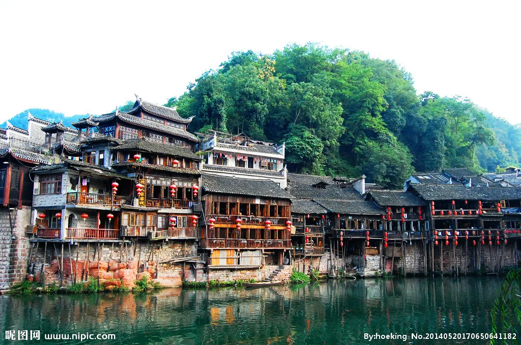 长沙至凤凰旅游攻略_长沙凤凰古城旅游攻略_长沙旅游攻略景点必去凤凰古城